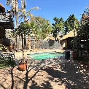 Ethithiya Oasis Guesthouse And Self-Catering